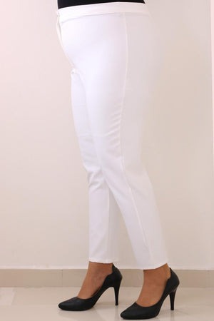 Women's Oversize Buttoned Ecru Carrot Pants